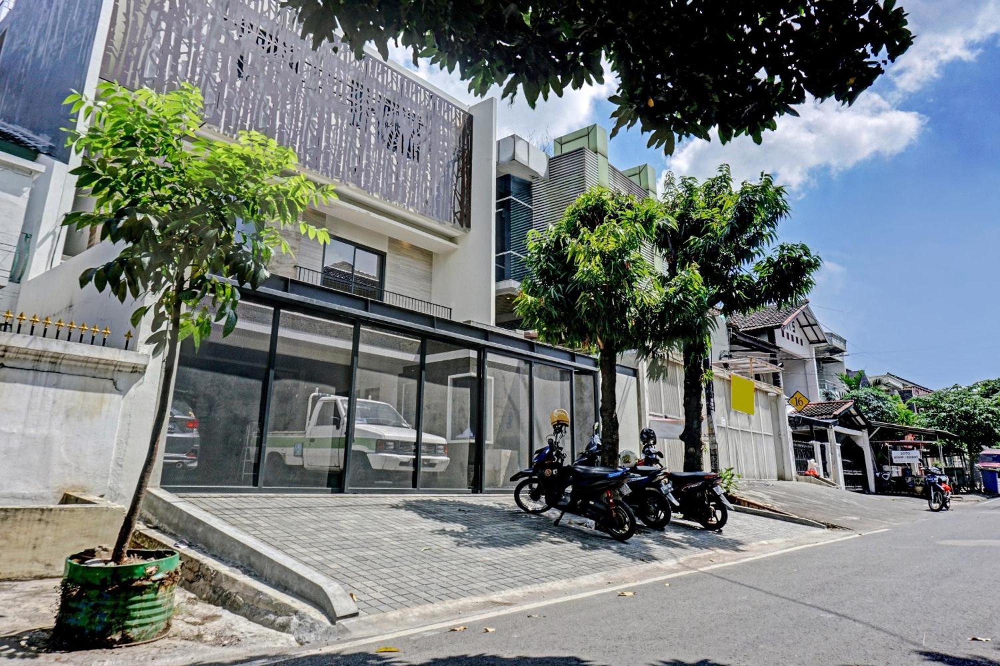 Super Oyo Capital O 90635 Tango Juliet Residence 雅加达 外观 照片