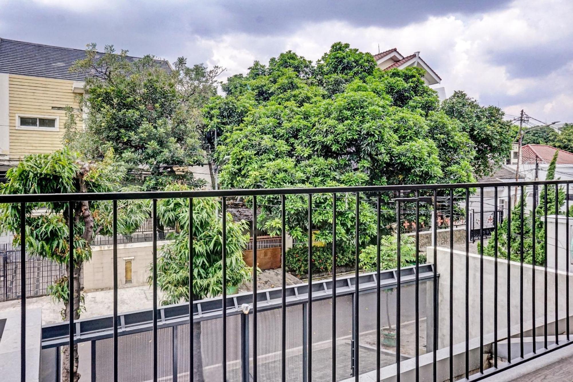Super Oyo Capital O 90635 Tango Juliet Residence 雅加达 外观 照片